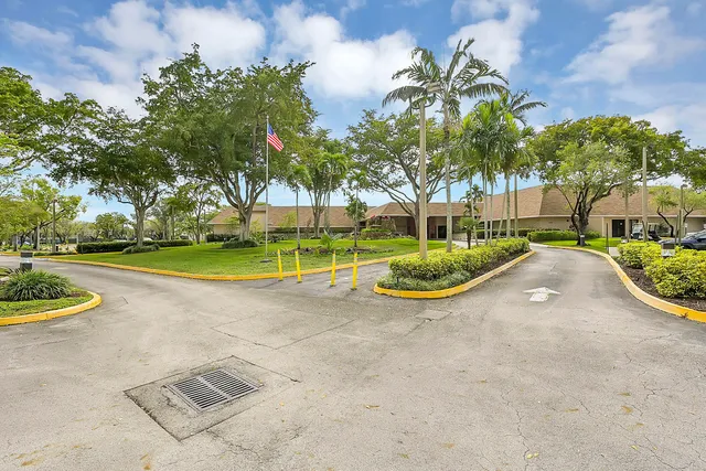 2-bedroom home at 10434 Sunrise Lakes Boulevard #206, Sunrise