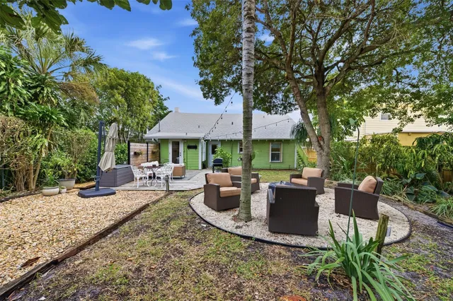 4-bedroom home at 117 S Palmway, Lake Worth Beach