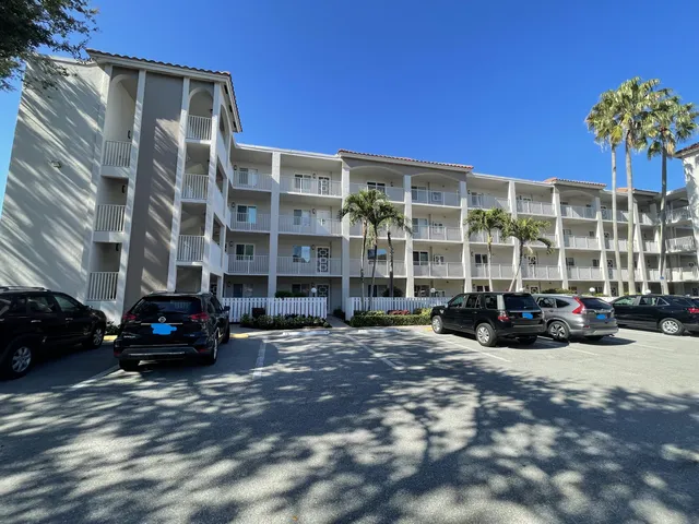 2-bedroom home at 14111 Royal Vista Drive #202, Delray Beach