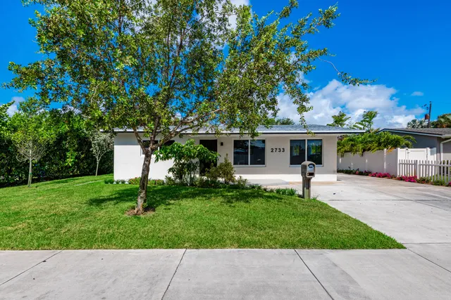 3-bedroom home at 2733 NE 6th Avenue, Wilton Manors