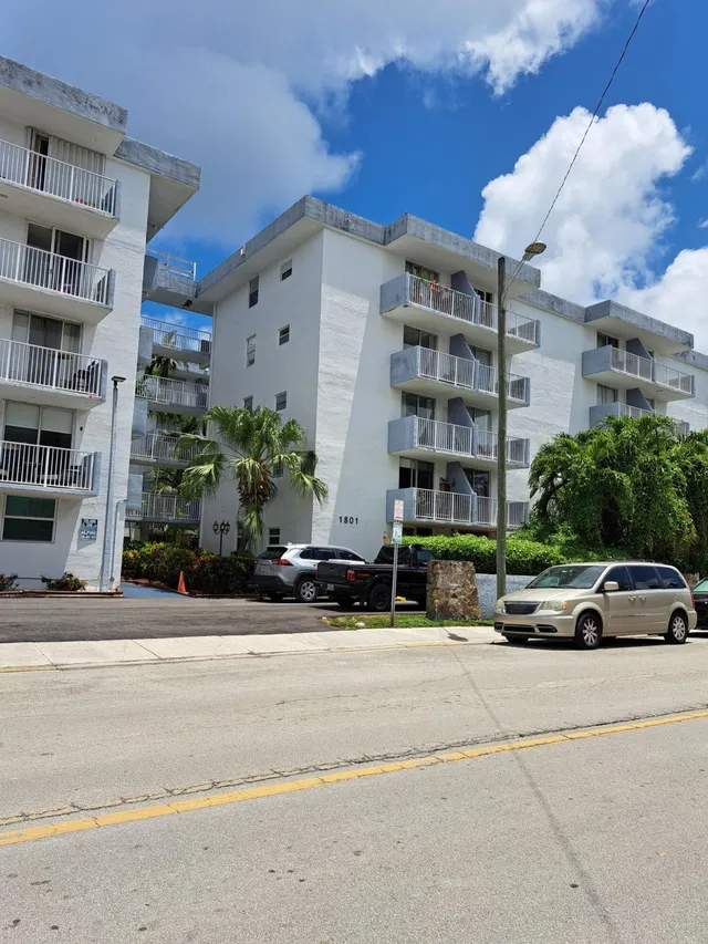 1-bedroom home at 1801 S Treasure Drive, North Bay Village