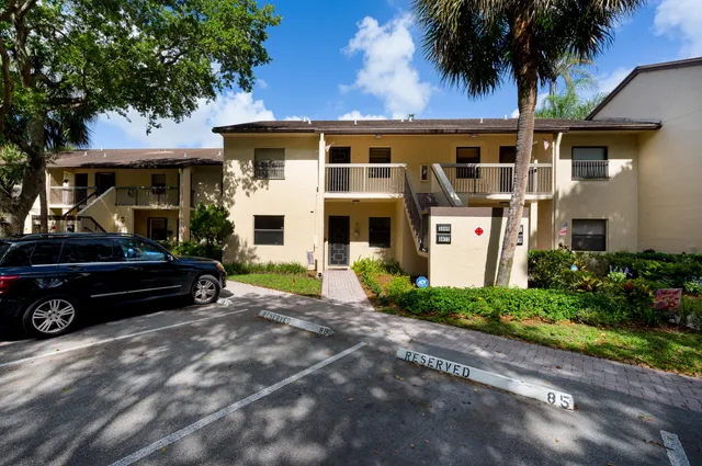 2-bedroom home at 3077 Carambola Circle S, Coconut Creek
