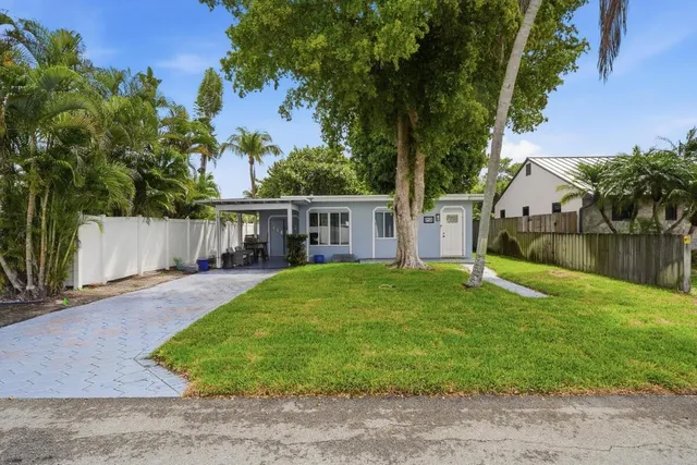 2-bedroom home at 712 NE 10th Avenue, Pompano Beach