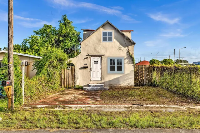 2-bedroom home at 1713 NW 76th Terrace, Miami