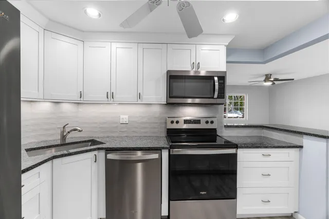 2-bedroom home at 1940 NE 2nd Avenue #106j, Wilton Manors