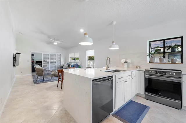 2-bedroom home at 8230 Springtree Road, Boca Raton