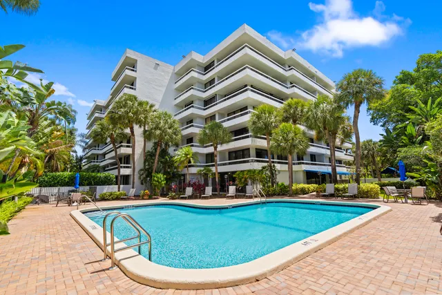 2-bedroom home at 23200 Camino Del Mar #603, Boca Raton