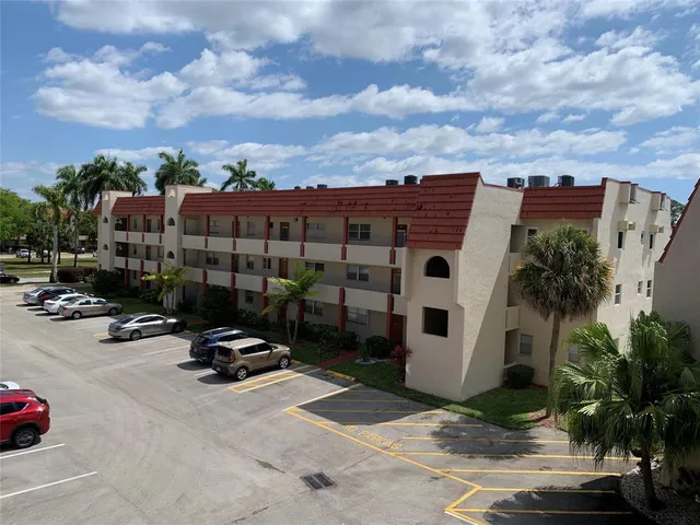2-bedroom home at 8080 N Sunrise Lakes N #303, Sunrise