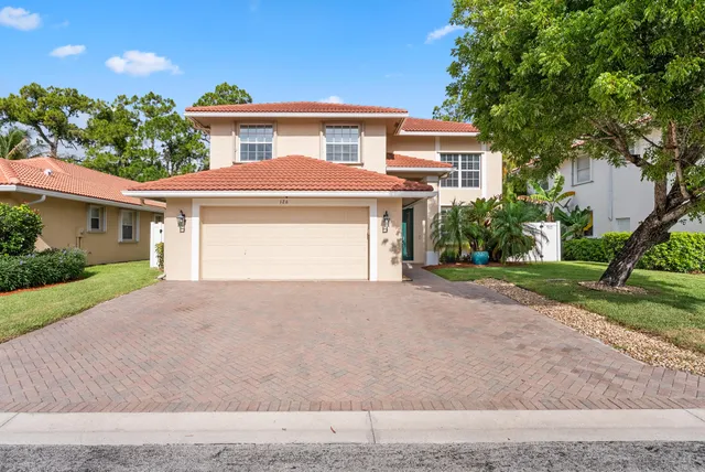 6-bedroom home at 126 Hidden Hollow Drive, Palm Beach Gardens