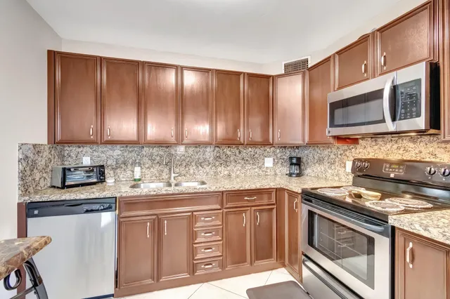 2-bedroom home at 4049 Wolverton C, Boca Raton