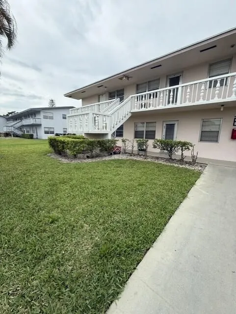 2-bedroom home at 36 Norwich B, West Palm Beach