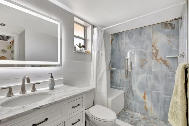 1-bedroom home at 2812 Garden Drive S #308, Lake Worth Beach