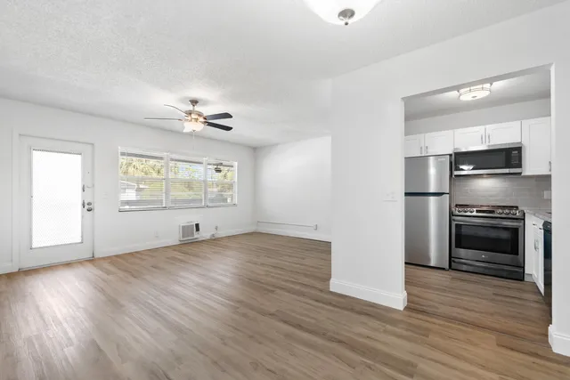 1-bedroom home at 142 Ventnor Drive #I, Deerfield Beach