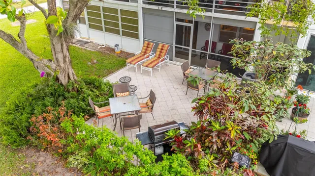 2-bedroom home at 210 Oakridge N #210, Deerfield Beach