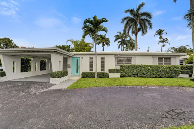 3-bedroom home at 3113 Hollywood Boulevard, Hollywood