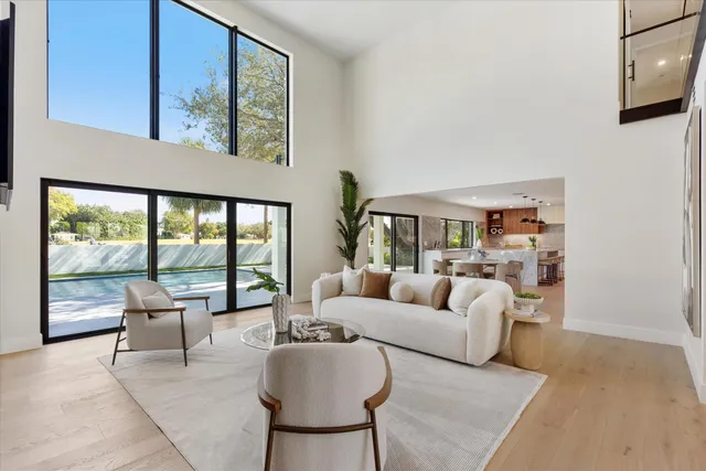 4-bedroom home at 868 Country Club Drive, North Palm Beach