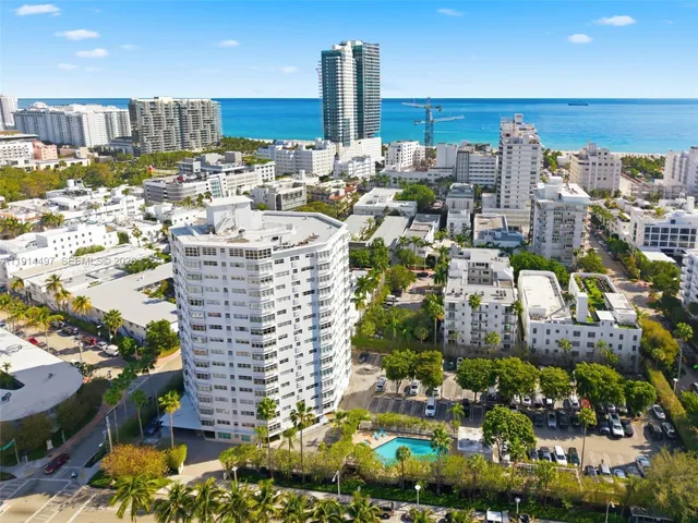 2-bedroom home at 1881 Washington Avenue #4a, Miami Beach