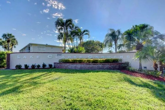 2-bedroom home at 2855 S Garden Dr Drive S #203, Palm Springs