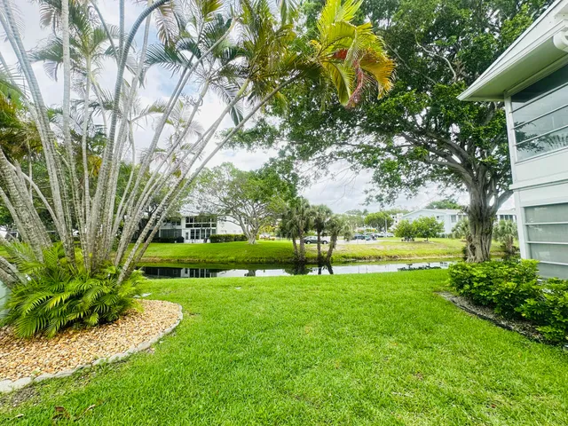 1-bedroom home at 86 Markham E, Deerfield Beach