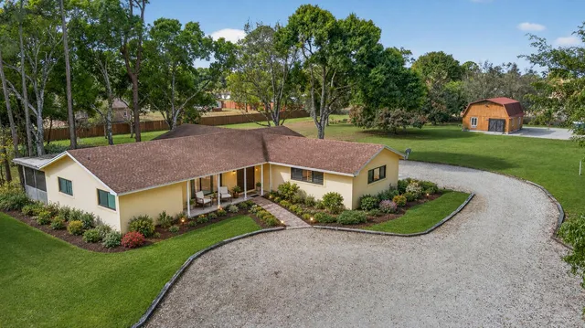 4-bedroom home at 749 W Rambling Drive, Wellington