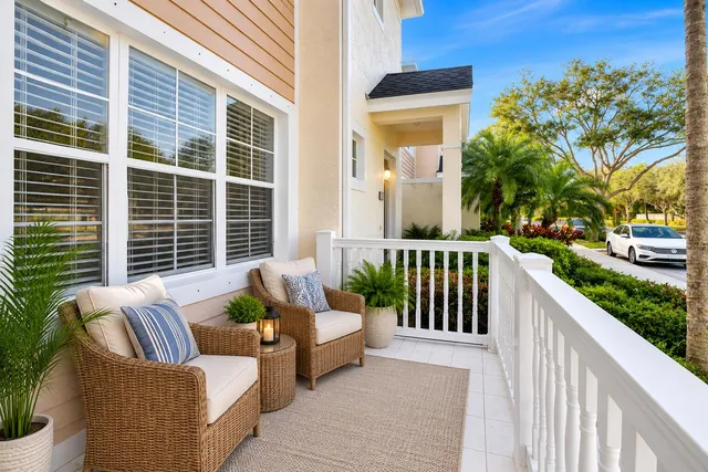 3-bedroom home at 826 Dakota Drive #102, Jupiter