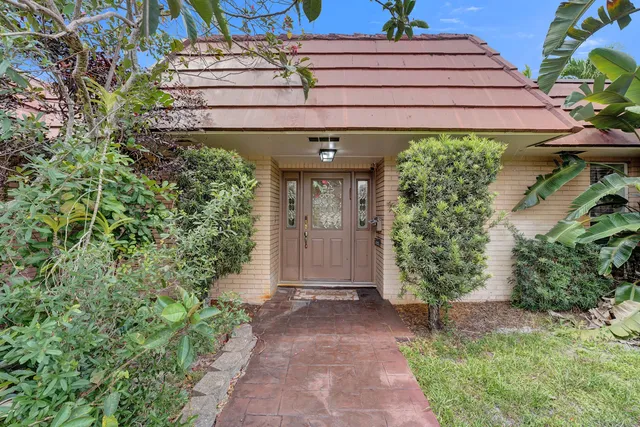 3-bedroom home at 4721 Sarazen Drive, Hollywood