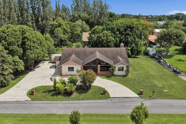 3-bedroom home at 17151 SW 62nd Court, Southwest Ranches
