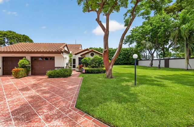 2-bedroom home at 6082 Waldwick Circle, Delray Beach
