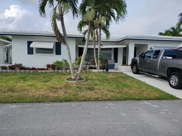 2-bedroom home at 6810 NW 75th Street, Tamarac