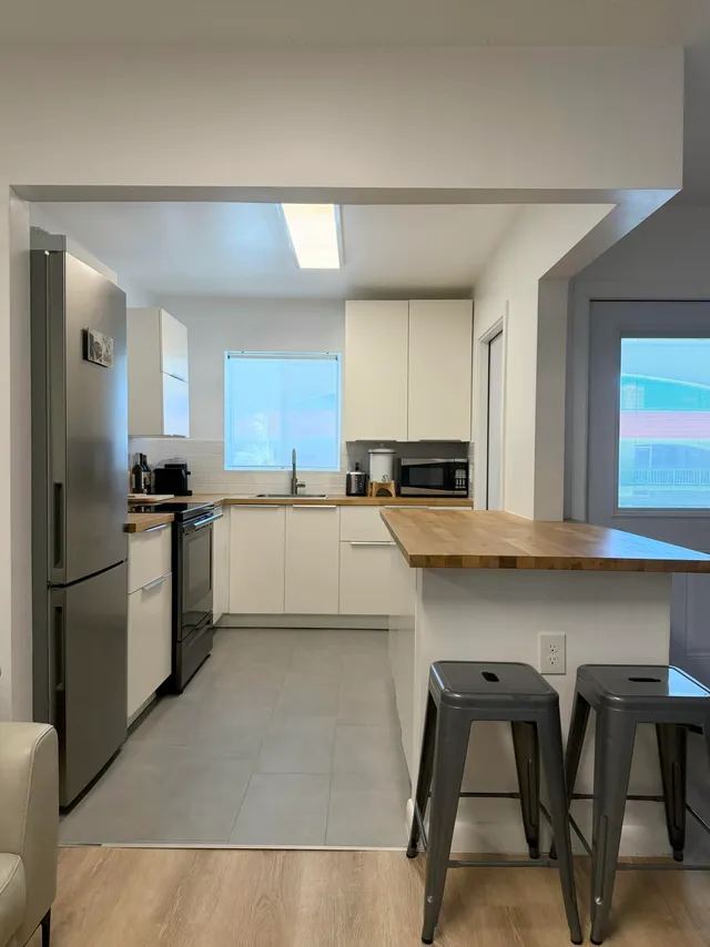 2-bedroom home at 580 Egret Drive #305, Hallandale Beach