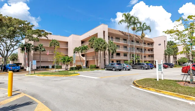 2-bedroom home at 2705 NW 104th Avenue #406, Sunrise