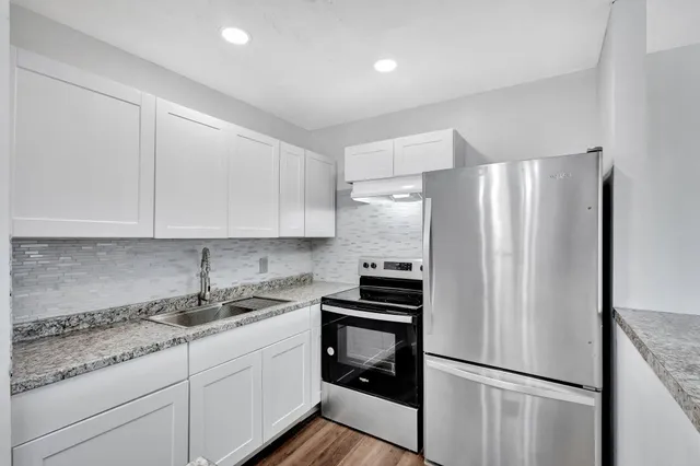 1-bedroom home at 211 Sheffield I, West Palm Beach