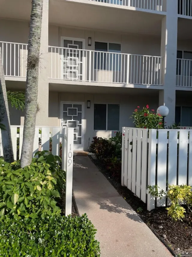 2-bedroom home at 14111 Royal Vista Drive #109, Delray Beach