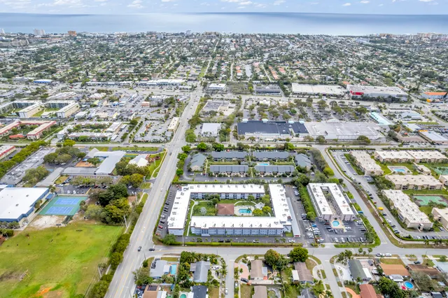 2-bedroom home at 400 SE 10th Street #205, Deerfield Beach