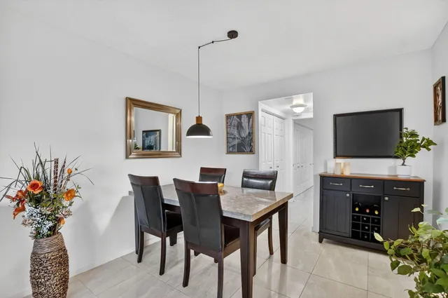 1-bedroom home at 438 Tilford U, Deerfield Beach