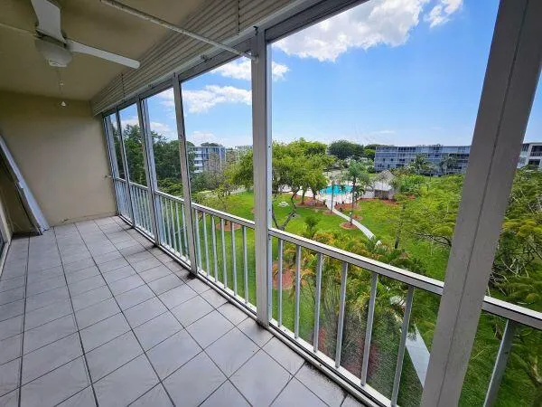 1-bedroom home at 4650 Washington Street #504, Hollywood