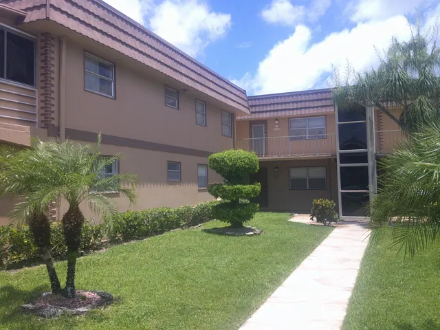 2-bedroom home at 588 Brittany M, Delray Beach