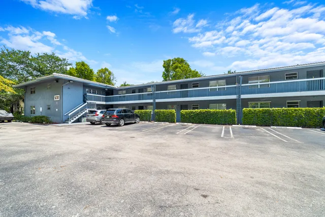 2-bedroom home at 8968 W Sample Road #101, Coral Springs