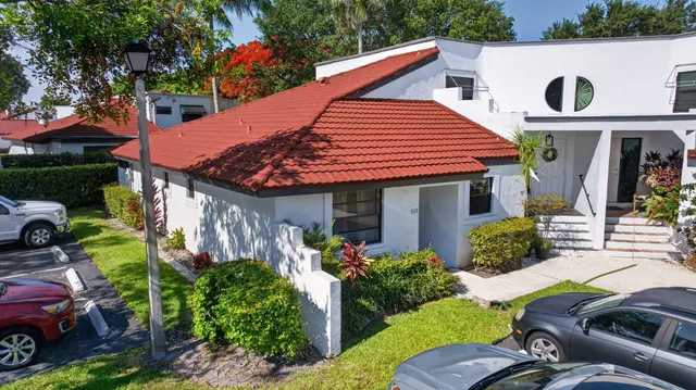 2-bedroom home at 539 NW 36th Avenue, Deerfield Beach