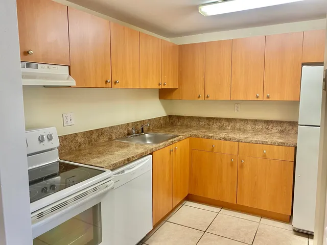2-bedroom home at 405 Executive Center Drive #208, West Palm Beach