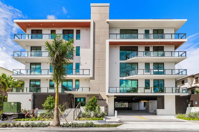 4-bedroom home at 87 Isle Of Venice Drive #402s, Fort Lauderdale