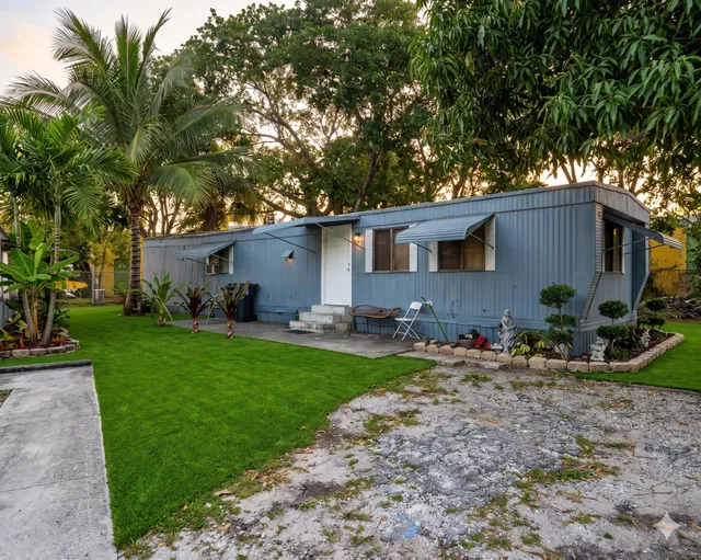 5-bedroom home at 3 Ferne Lane, Greenacres