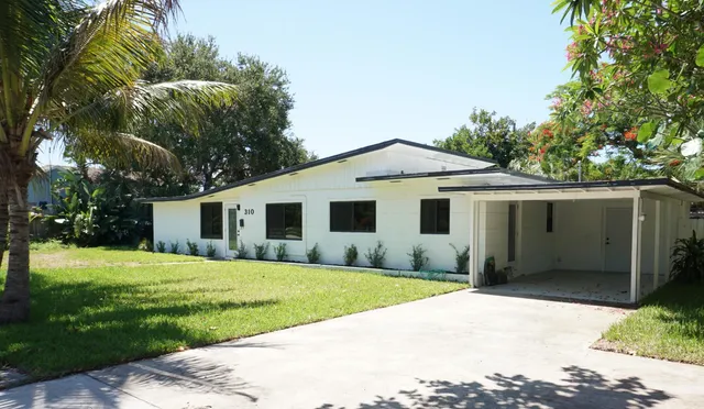 4-bedroom home at 310 SW 1st Avenue, Boynton Beach