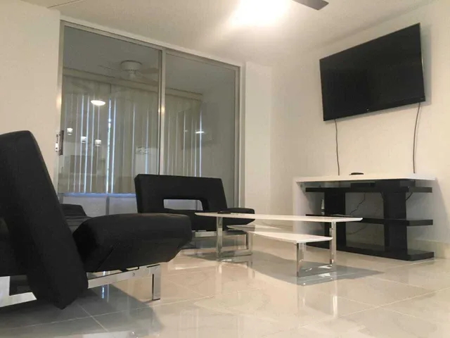 1-bedroom rental at 9091 Lime Bay Boulevard #212, Tamarac