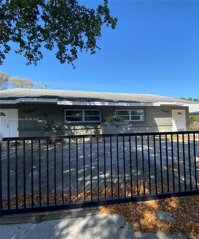 2-bedroom rental at 2899 NE 2nd Avenue, Boca Raton
