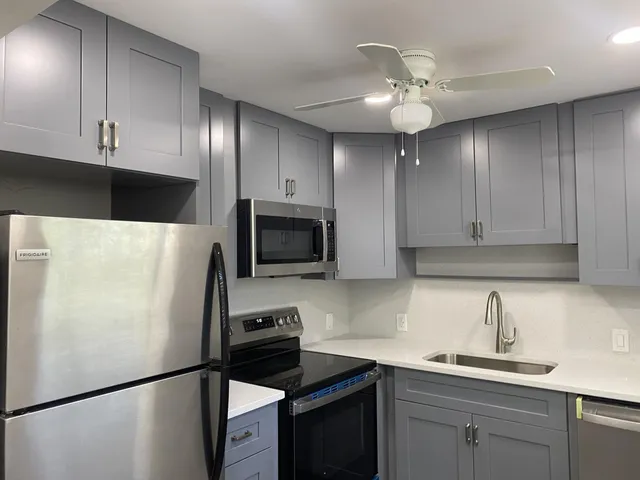 2-bedroom rental at 256 Mansfield #G, Boca Raton