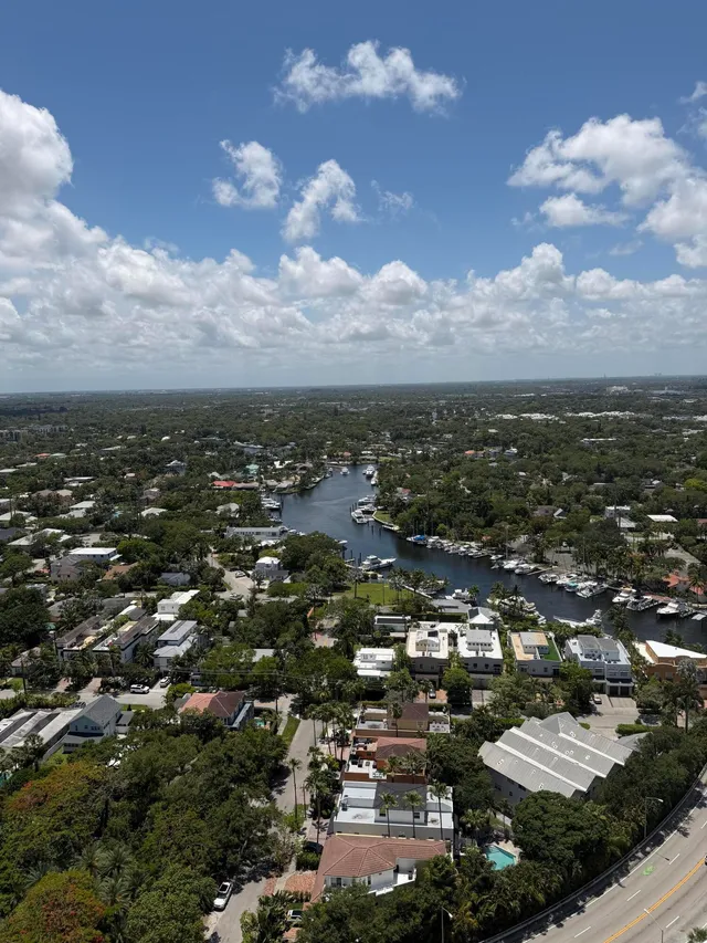 2-bedroom rental at 307 SW 5th Street #710, Fort Lauderdale