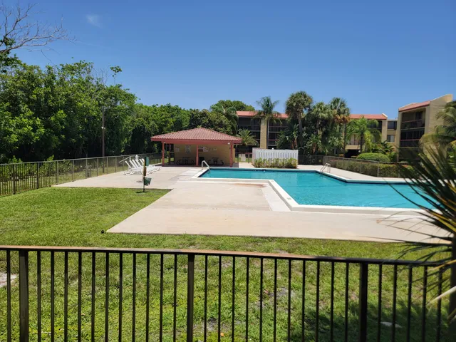 2-bedroom rental at 791 SE 1st Way #74, Deerfield Beach