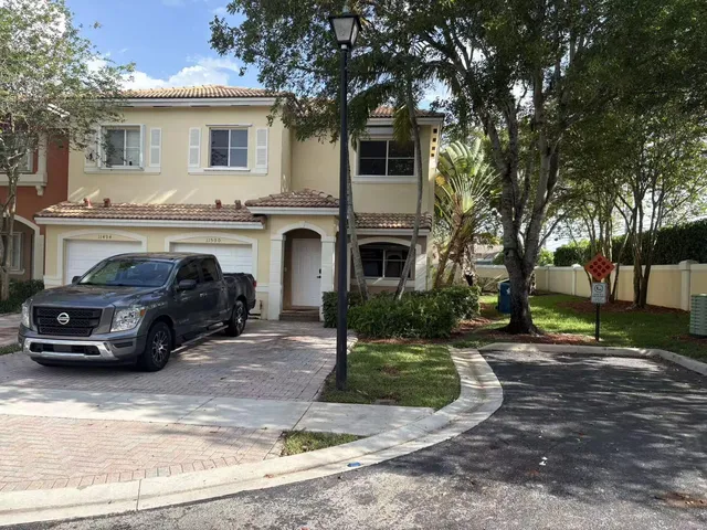 3-bedroom rental at 11500 NW 33rd Street, Sunrise