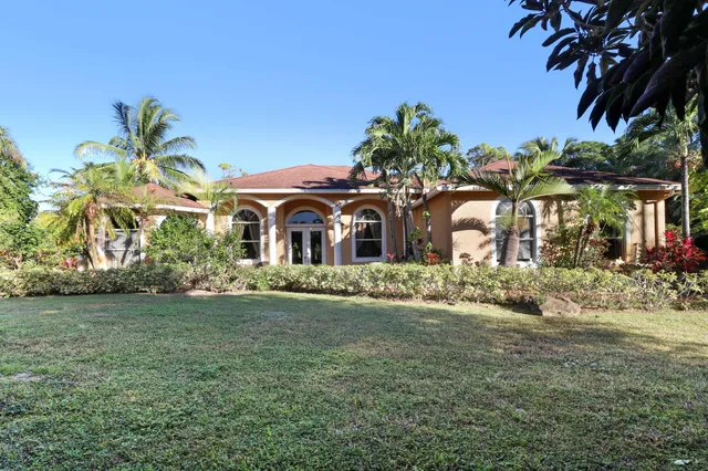4-bedroom rental at 7086 Hall Boulevard, The Acreage